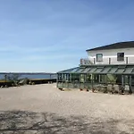 Kalovig Center 3*