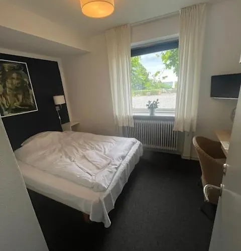 Hotel Kalovig Center 3*